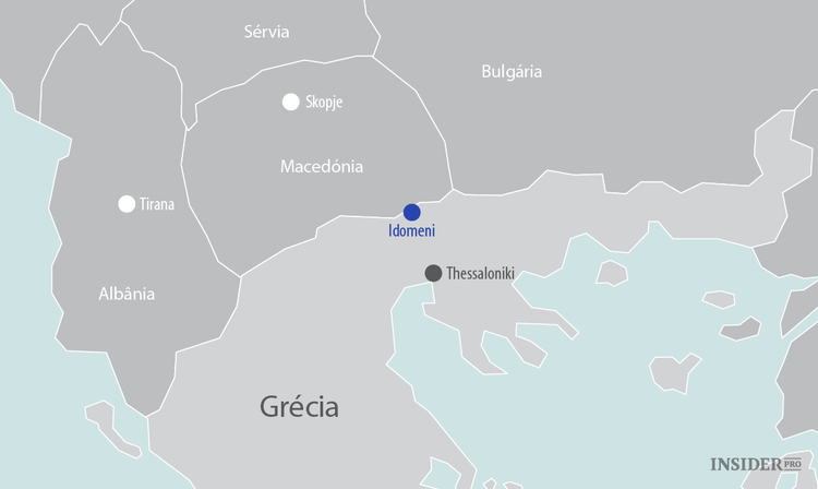 Refugiados abandonam campo de Idomeni na Grécia