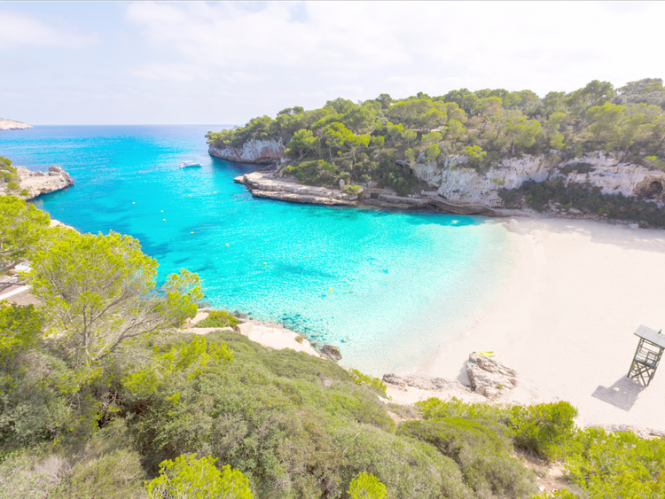 Os 19 destinos de praia mais baratos da Europa