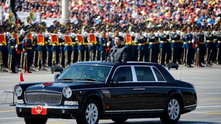 China anuncia redução do exército durante parada militar