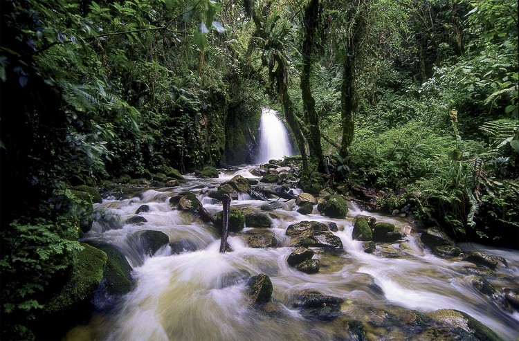 Le 8 cascate più belle (e meno conosciute) del mondo