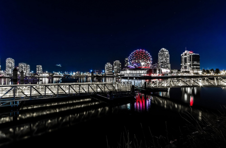 20 Cidades que são deslumbrantes de noite