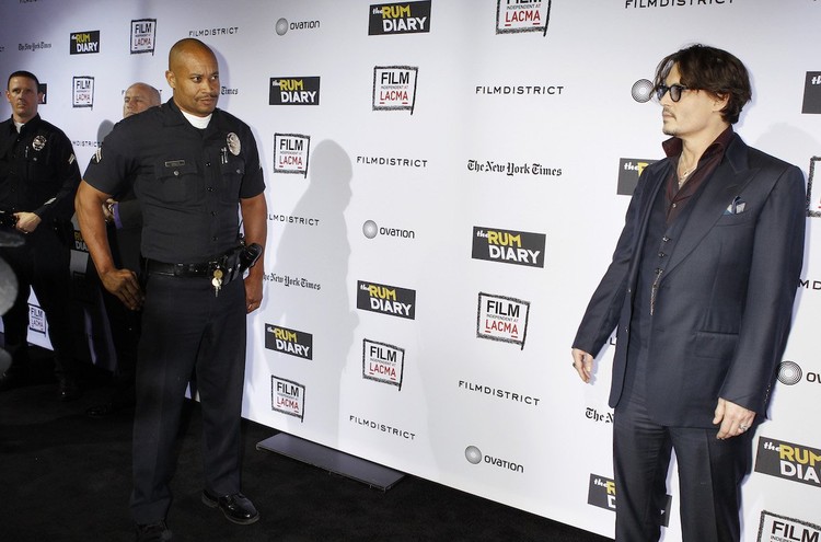 Cómo vivir con 2 millones de dólares al mes: aprenda de Johnny Depp