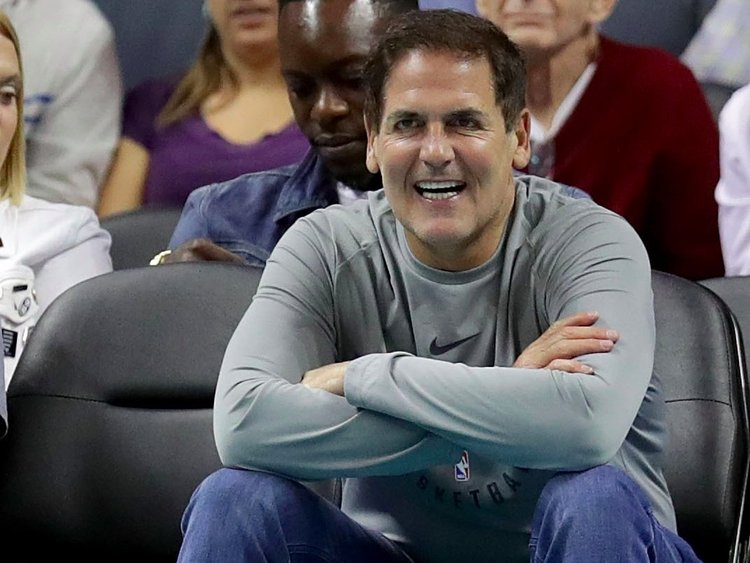 ¿Cómo es el día a día en el trabajo del multimillonario inversor Mark Cuban?