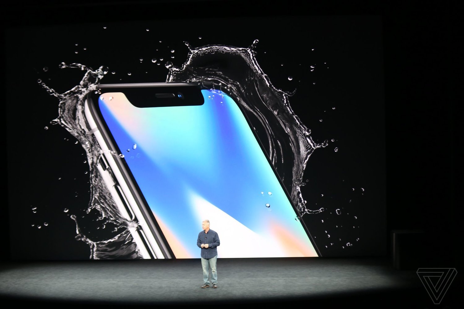 Apple представила iPhone X