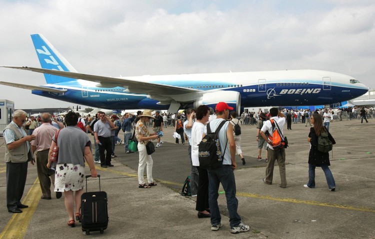 Boeing 777: La historia del avión que se ha convertido en un icono de la aviación civil