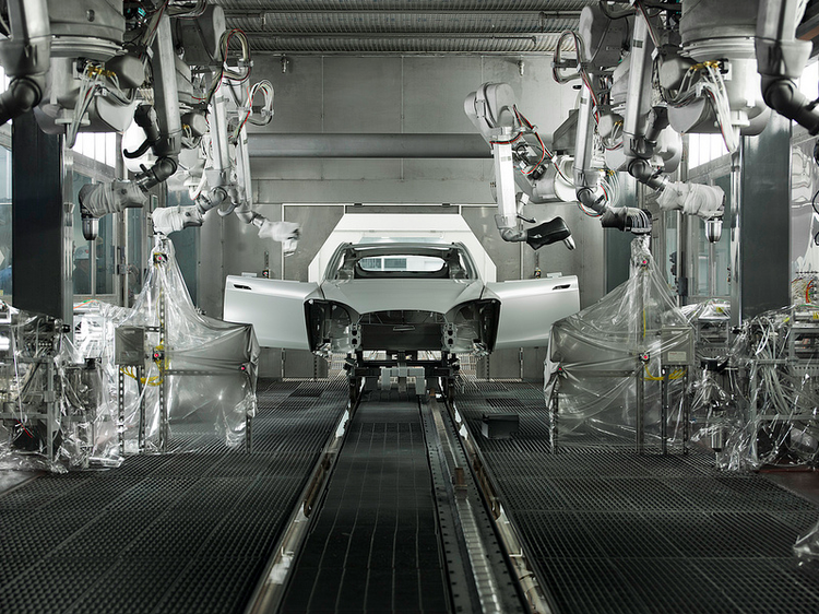 إلون ماسك: الرجل الذي يغير العالم