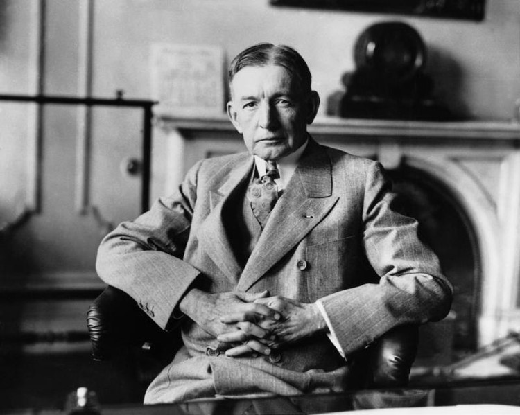 Una lección de historia: Cómo crearon los bancos el socialismo nacional