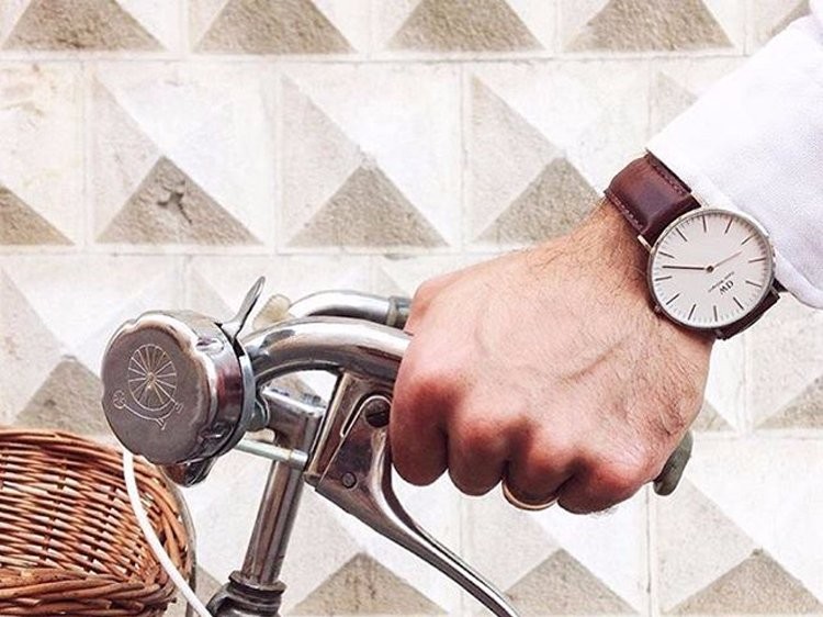 8 empresas que fabrican relojes para todos los gustos