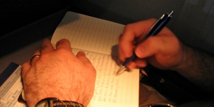 ¿Qué hace la gente de éxito antes de acostarse?