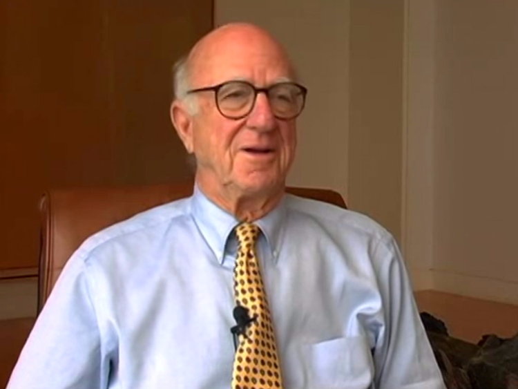 على الرغم من السن: رجال الأعمال المشهورون الذين أصبحوا أثرياء بعد تجاوزهم الثلاثين من عمرهم