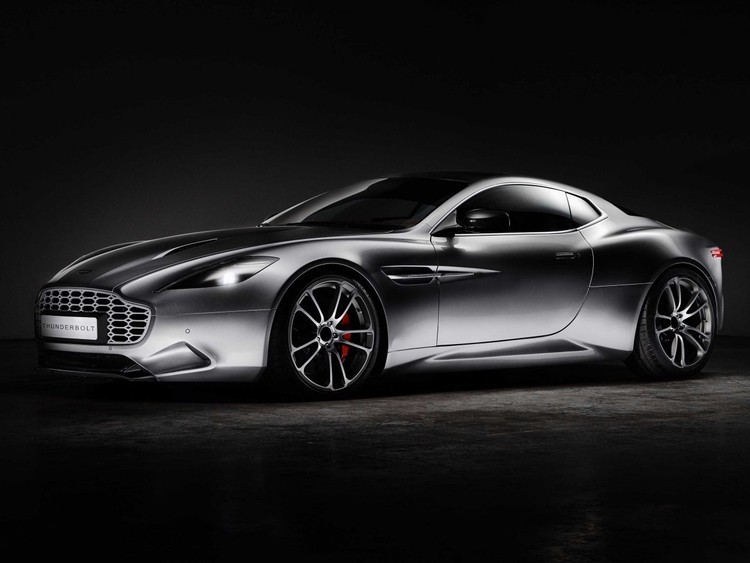 صاعقة من Aston Martin