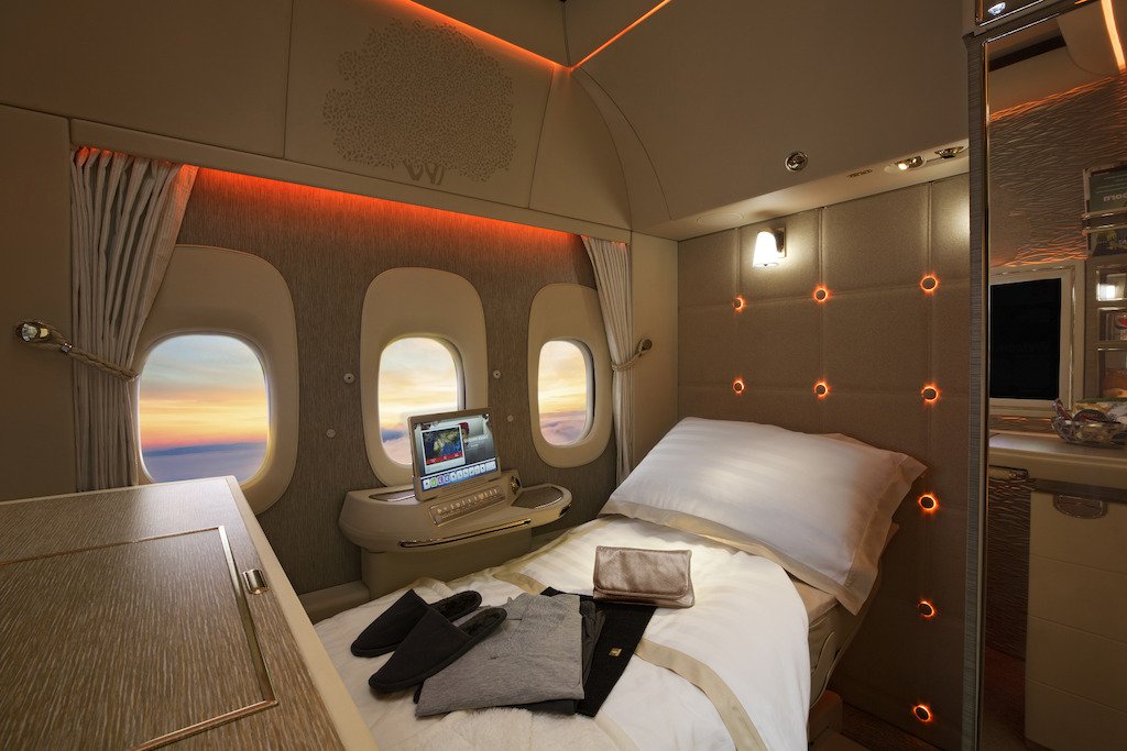 ФОТО: Как проходит полет в обновленном первом классе Emirates