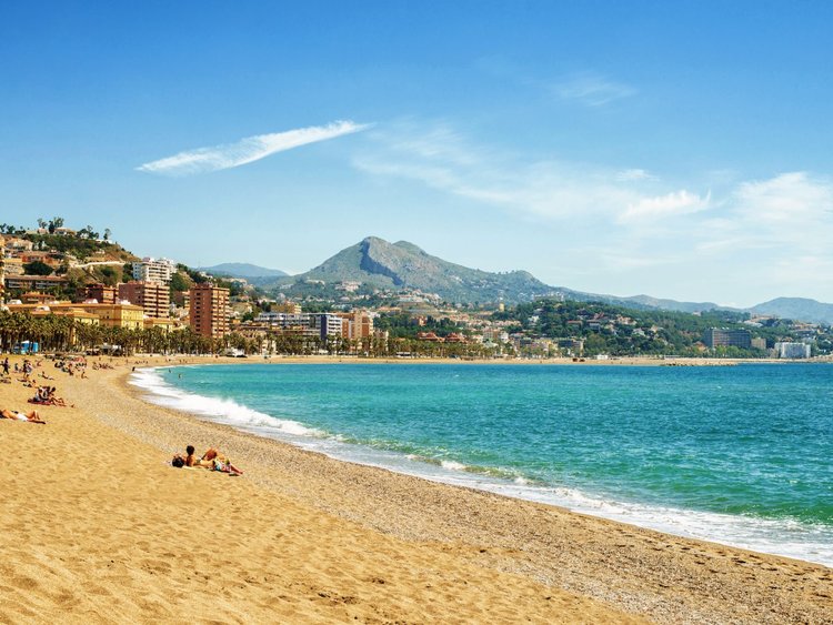 Os 19 destinos de praia mais baratos da Europa