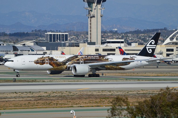 Boeing 777: La historia del avión que se ha convertido en un icono de la aviación civil