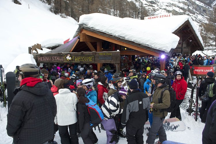 Desde Suiza hasta Japón: los mejores bares de estaciones de esquí