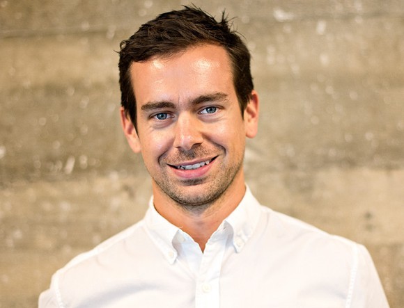 7 directores ejecutivos que trabajan casi gratis