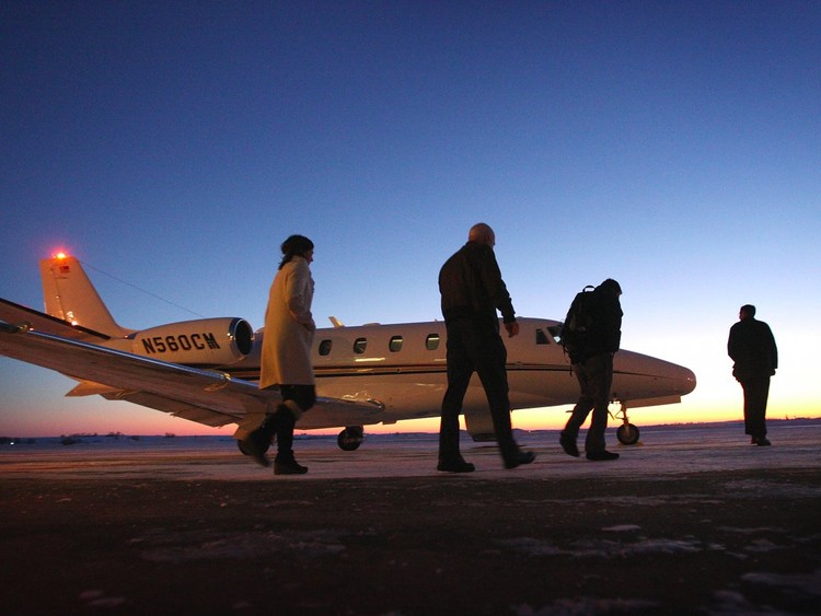 5 Dicas para não dar cabo da sua primeira viagem num jato particular