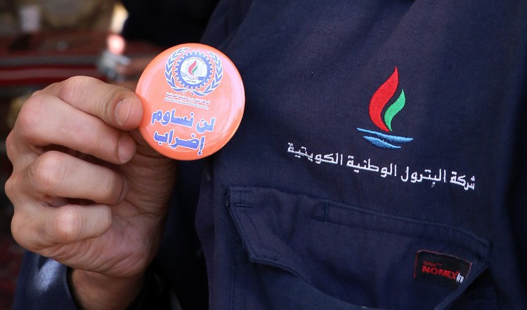 Gli Emirati Arabi si trovano ad affrontare per la prima volta tagli ai sussidi e aumento dei prezzi