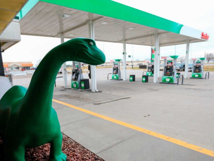 بالصور: كيف ينفق وارن بافيت ملياراته