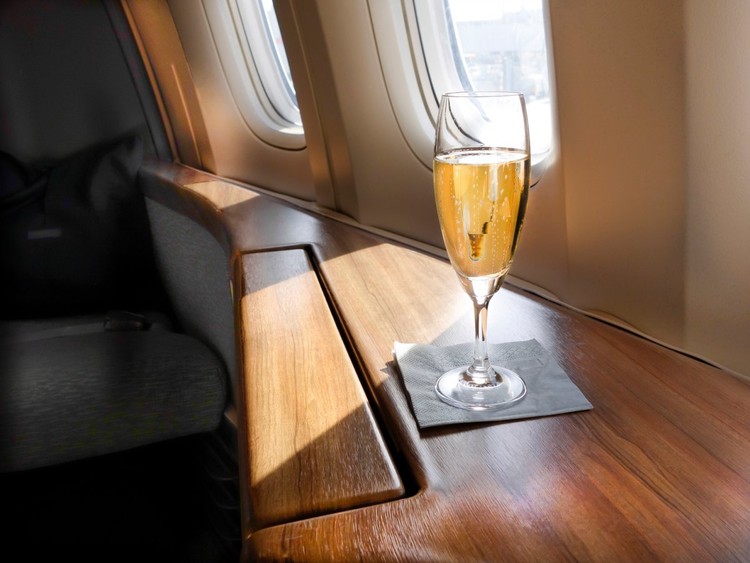 10 cosas que deberías pedir en tu próximo vuelo