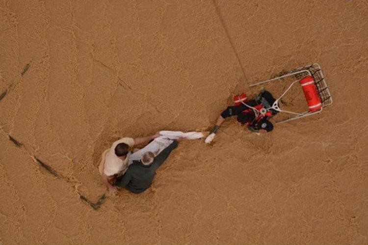 جدة تغرق. تقرير مصور