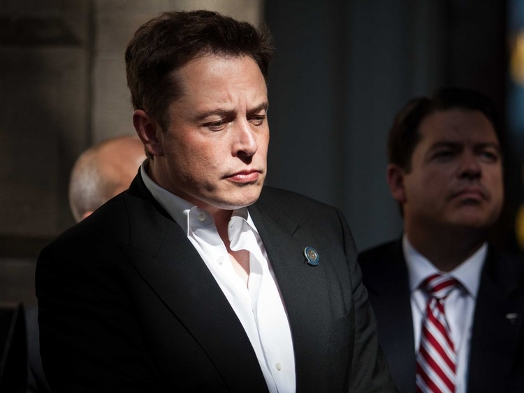 De los coches a la energía solar: la historia de Tesla en fotos