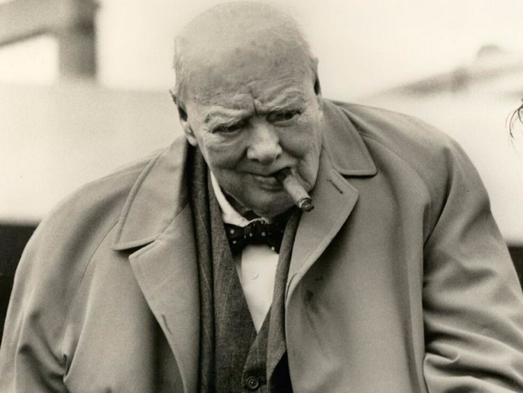 16 Marcas famosas que começaram na indústria militar