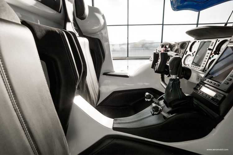 السيارة الطائرة لم تعد ضربا من الخيال