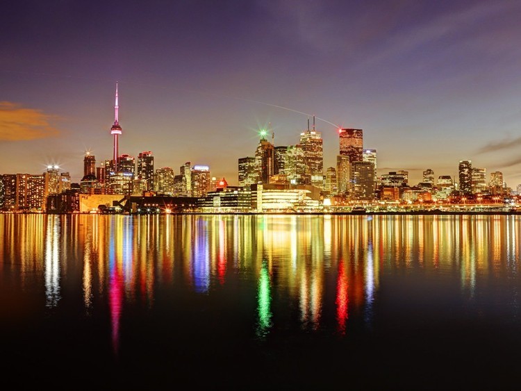 من أين تنظر إلى باريس ونيويورك