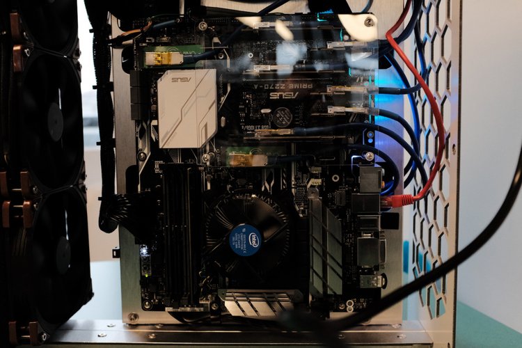 Comino - a Crypto-Miner that Keeps Your House Warm
