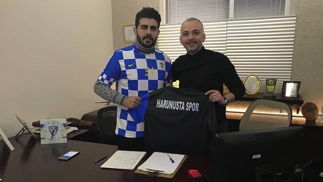 Turkish Football Club Completes First Transfer in Bitcoin 