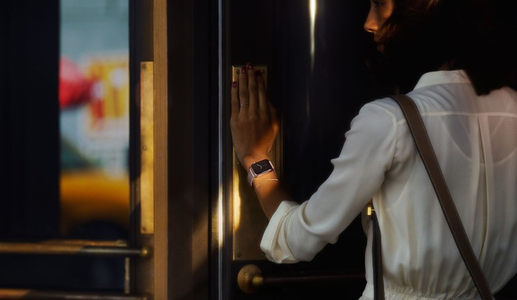 الجديد من عرض أبل