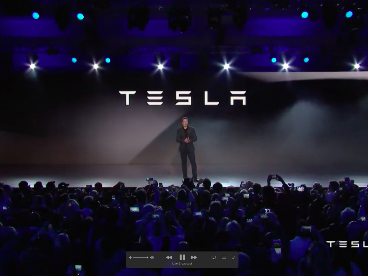 Всё, что известно об электрическом грузовике Tesla