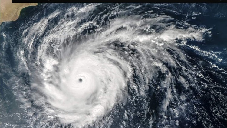 L'aereo russo che si è schiantato in Egitto si è spezzato in volo