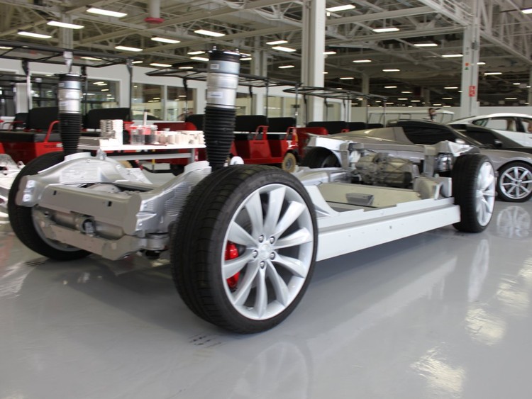 De los coches a la energía solar: la historia de Tesla en fotos