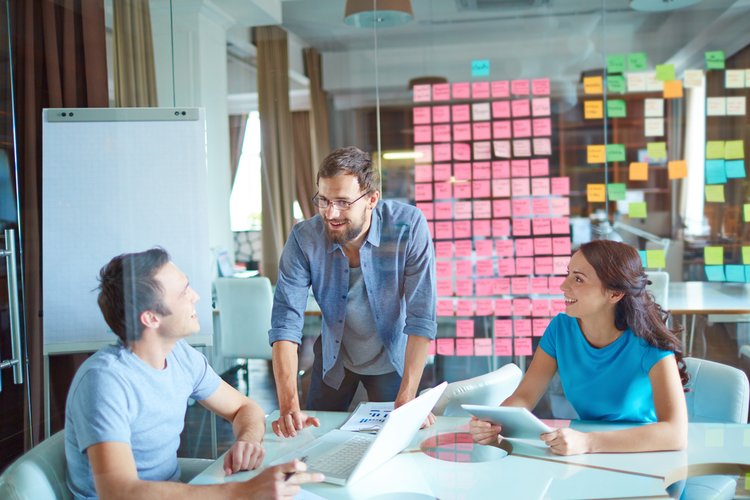 8 formas de encontrar las horas extra que necesitas en tu semana laboral