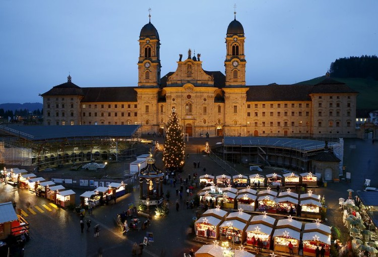 Le luci di Natale in tutto il mondo