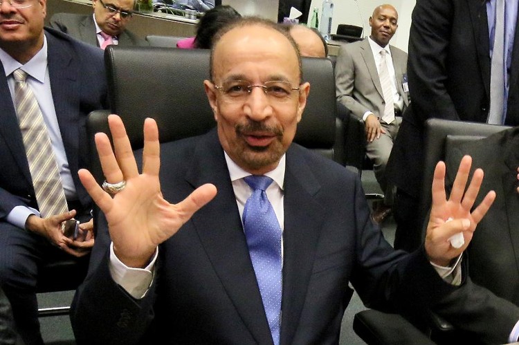 دراما على 4 مقاطع: يوم واحد قبيل لقاء أوبك