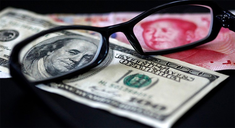 Duelo de titanes: el yuan frente al dólar