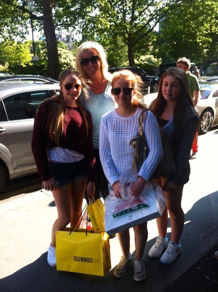 A história de Michelle Mone, a magnata da lingerie