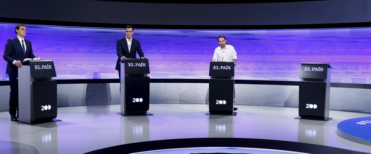 El miedo de Rajoy a los debates favorece a sus rivales