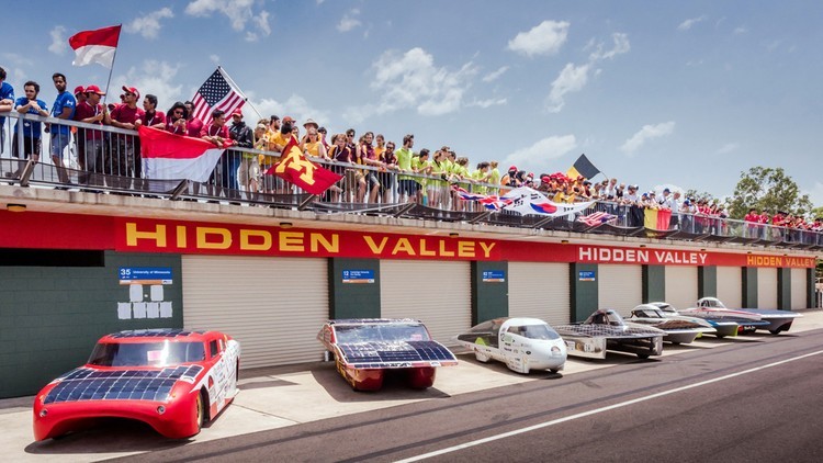 Carreras bajo el sol