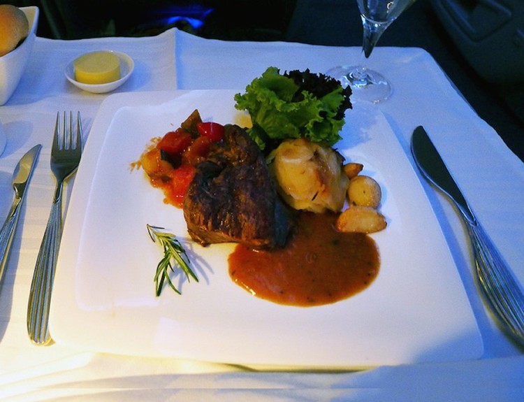 Porque é a Qatar Airways a melhor companhia aérea do mundo?