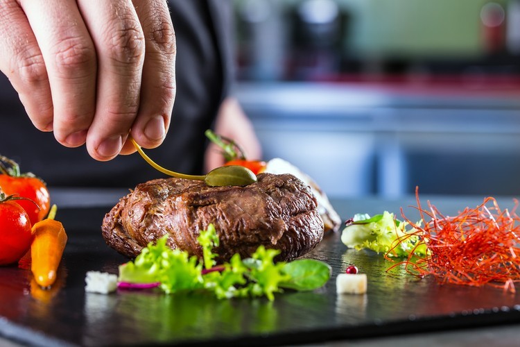 Os truques psicológicos dos restaurantes