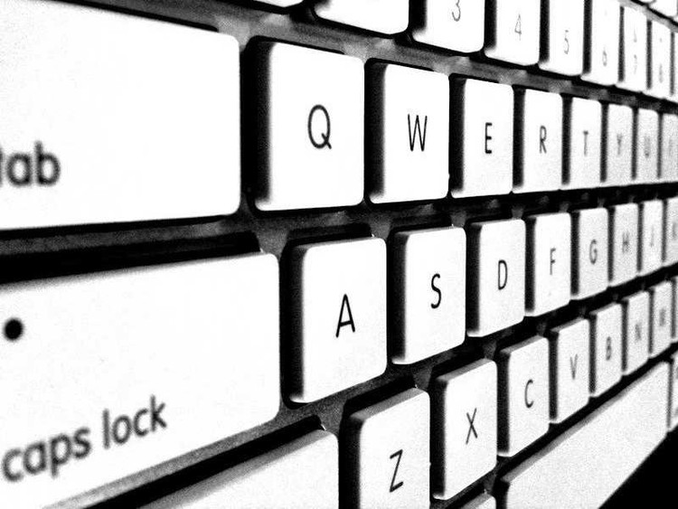 أبل في التفاصيل