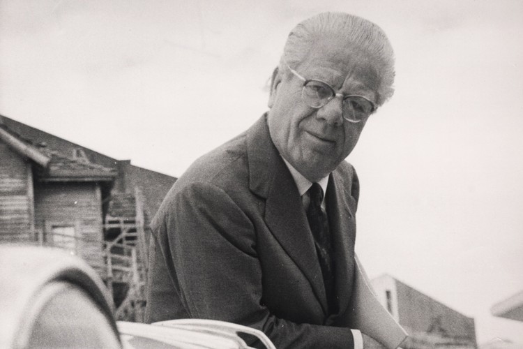 من الذي يقف وراء تصميم فيراري الأسطوري