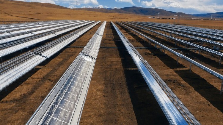 José Sócrates regressa à televisão