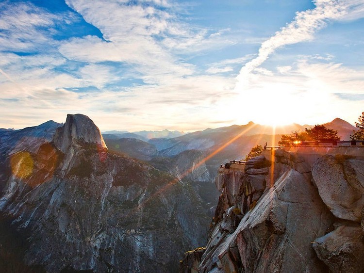 من يترأس شركة Apple؟