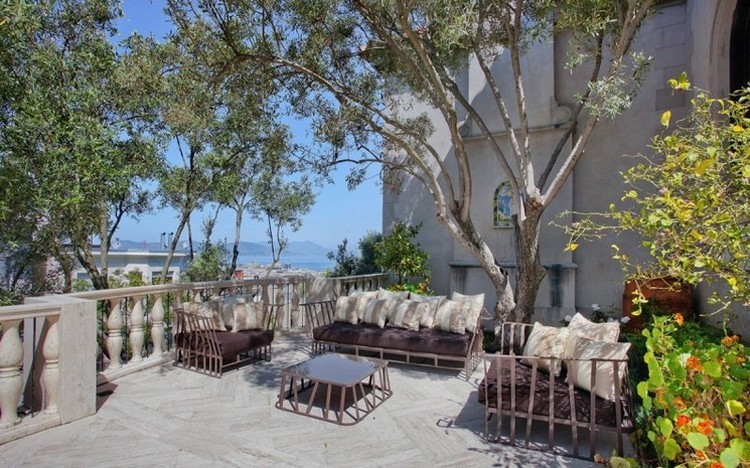 Villa da sogno con stazione di ricarica elettrica