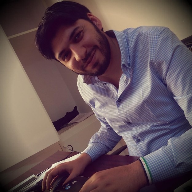 تطبيق لمن فقد وطنه